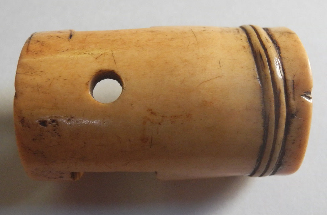 Japanese antique Accessory Netsuke Flower vase Edo era Deer Horn Ojime