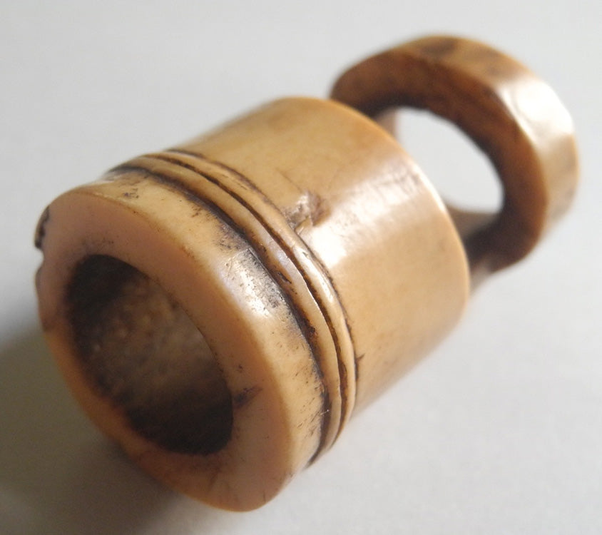 Japanese antique Accessory Netsuke Flower vase Edo era Deer Horn Ojime