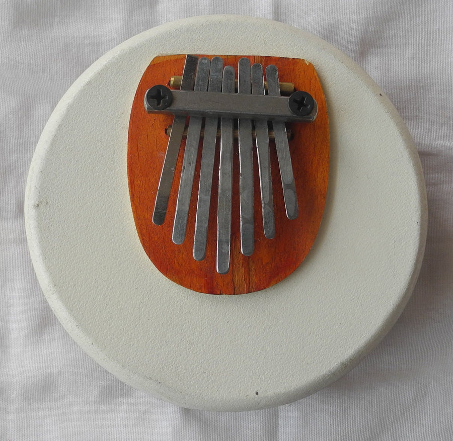 7 tones hand made Sansula Kalimba Buffalo's skin and Bamboo Thumb Piano Circle